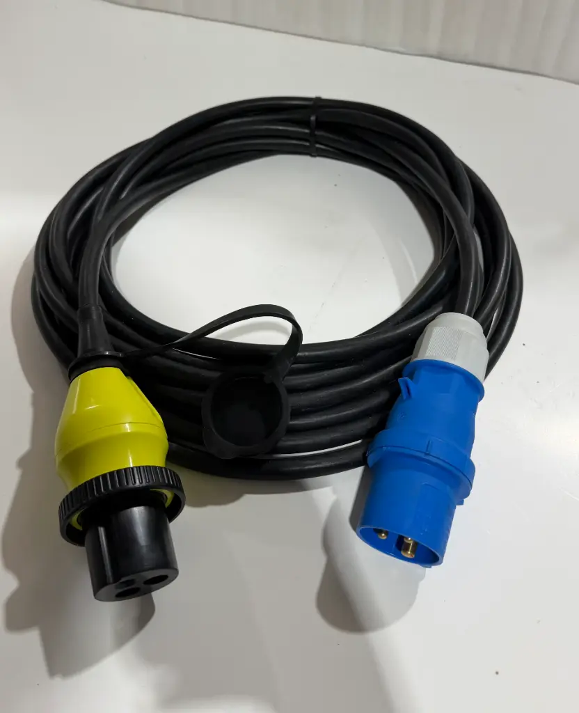 RALLONGE 8M PRISE EXTERIEURE (FICHE P17 MALE / FEMELLE) (LEGEND)