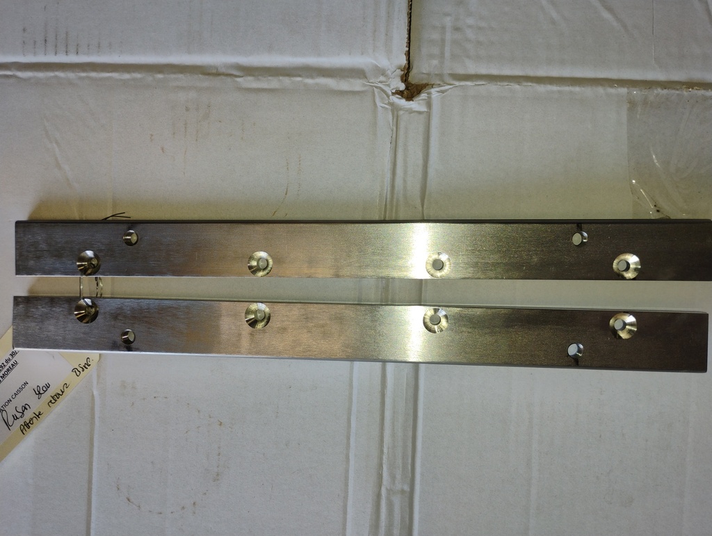 PAIRE DE FIXATION CAISSON POD (LEGEND)