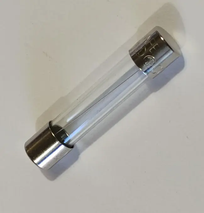4A FUSE (B6286 BILGE PUMP PANEL)