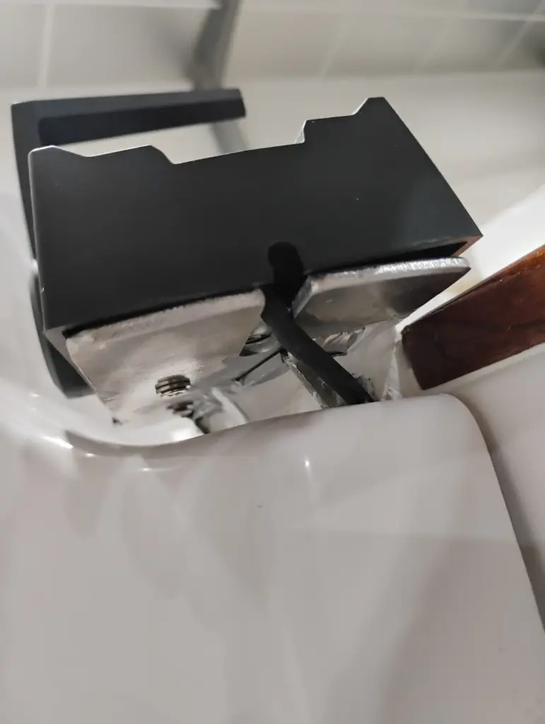 Support Manette MOST