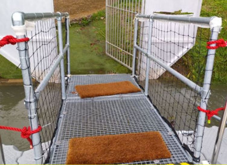 RAMPE ACCES PONTON