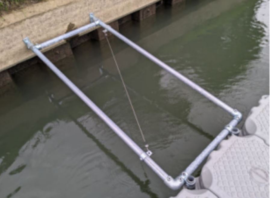 DOUBLE PONTOON BRACON