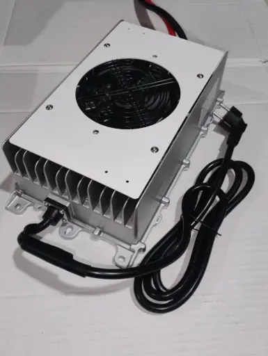 [B6368] 24V 100A WATERPROOF CHARGER (LEGEND/MOST)