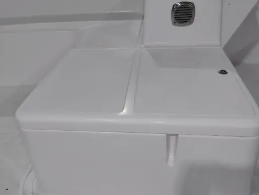 [B6384] SCOOP 2 BATTERY COVER 